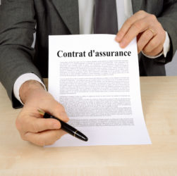 Signature d'un contrat d'assurance