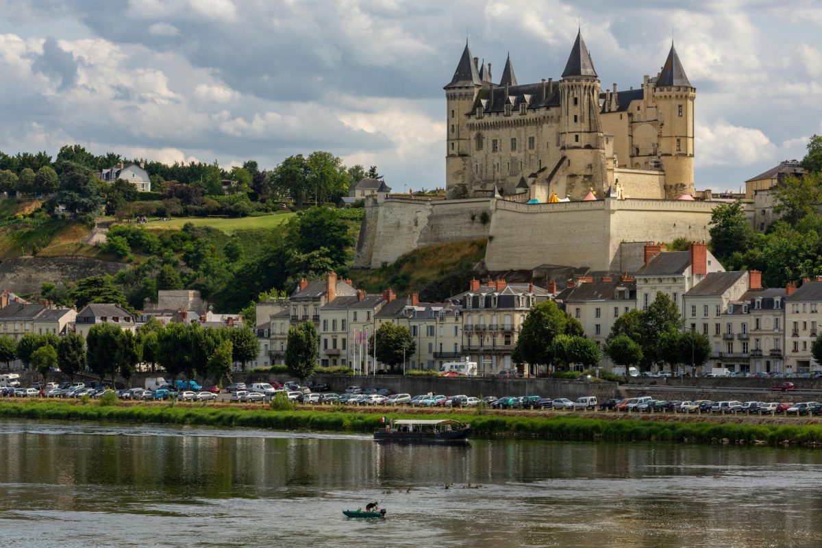 C'est le joyau du Pays de la Loire, entre jardins enchanteurs et châteaux majestueux