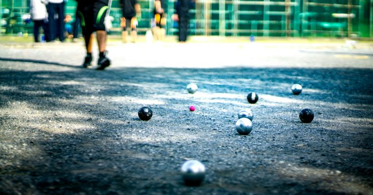 Comment choisir les meilleures boules de pétanque ? Tous nos conseils avant d'acheter